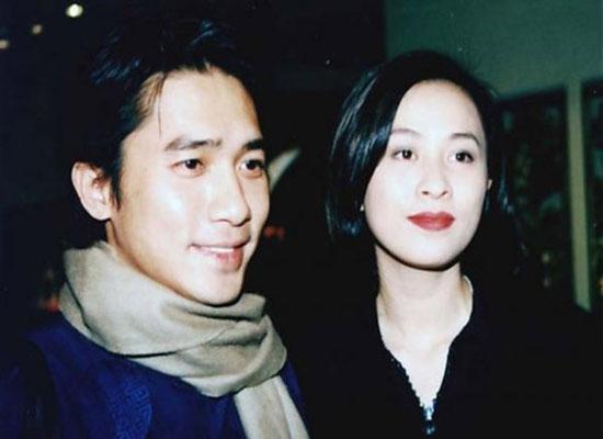 娱乐圈招黑的夫妇,揭秘明星夫妻背后的争议与真相