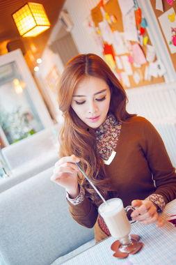 冬天女主播房间,女主播的温馨直播间之旅